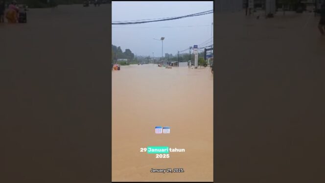 
					Banjir di depan 613 Tarakan Januari 2025