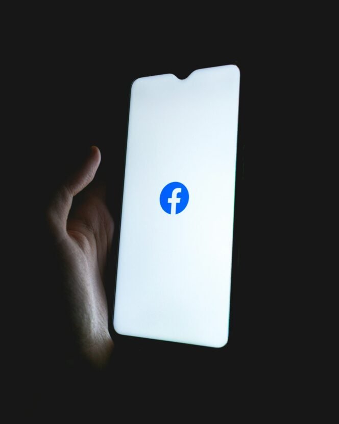 
A Step-by-Step Guide on How to Add Friends on Facebook