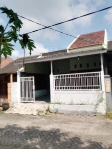 Rumah dikontrakkan bulanan di Perumahan Sambirejo Pare Kediri