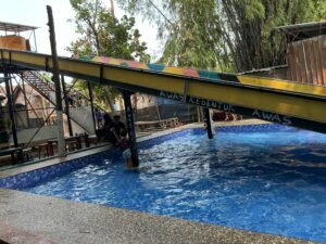 Berenang di gronjong Wariti Kediri